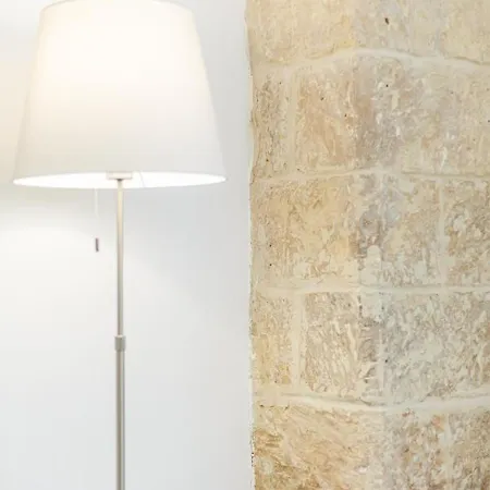 Don Giuliano Centro ليتشي